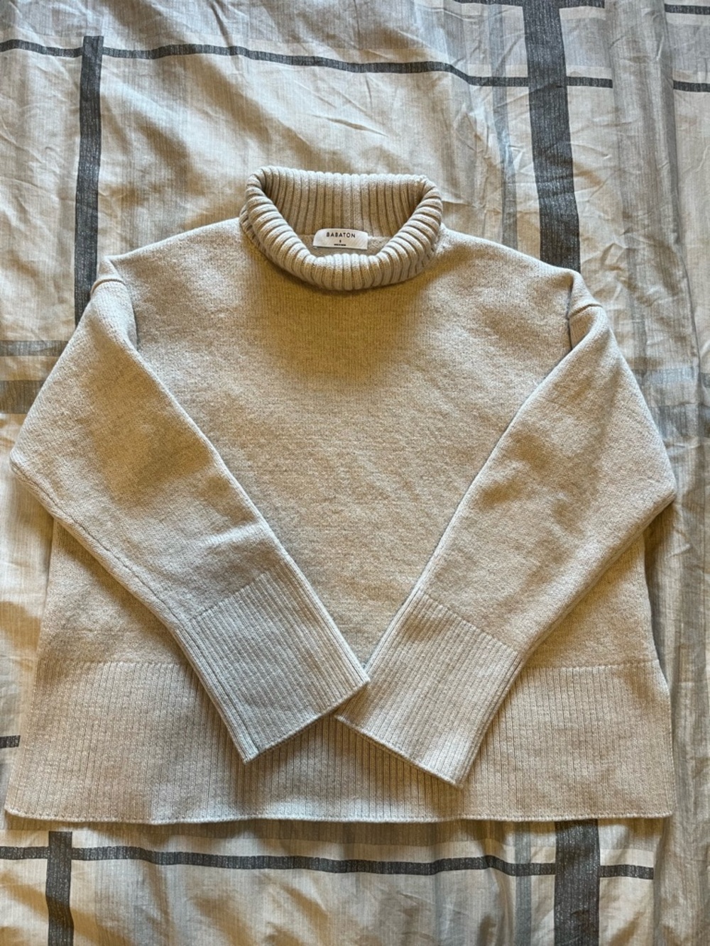 Aritzia babaton beige Turtleneck Sweater merino wool
